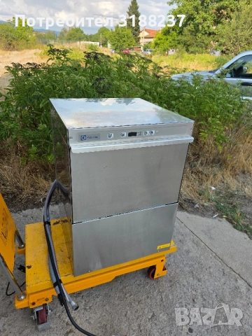 Професионална миялна машина Electrolux , снимка 3 - Обзавеждане за заведение - 51447091