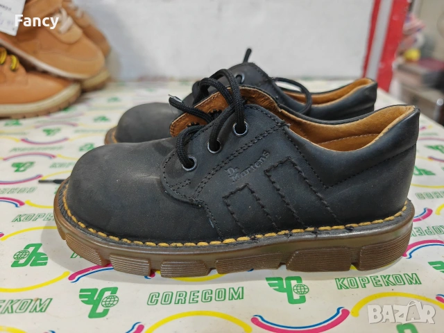 Оригинални детски обувки Dr. Martens 30 номер , снимка 4 - Детски обувки - 53336636