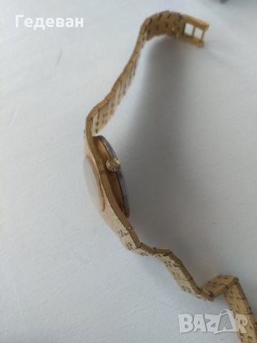 Стилен фин Tissot , снимка 3 - Дамски - 31443856