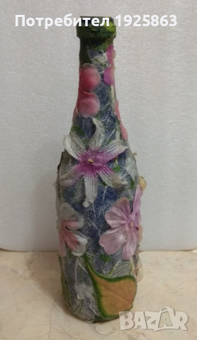 Бутилка с цветя - декупаж, ръчна изработка, снимка 2 - Други стоки за дома - 44748162