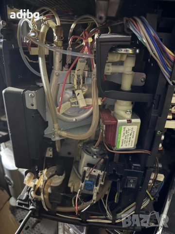 На Части - Delonghi Perfecta Graphic Touch ESAM 5600 с Кана за Мляко, снимка 5 - Кафемашини - 52920780