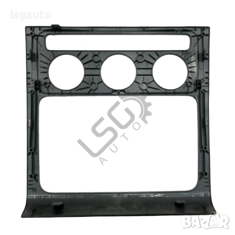 Лайсна средна конзола табло Volkswagen Touran I 2003-2010 ID: 157371, снимка 2 - Части - 53184032