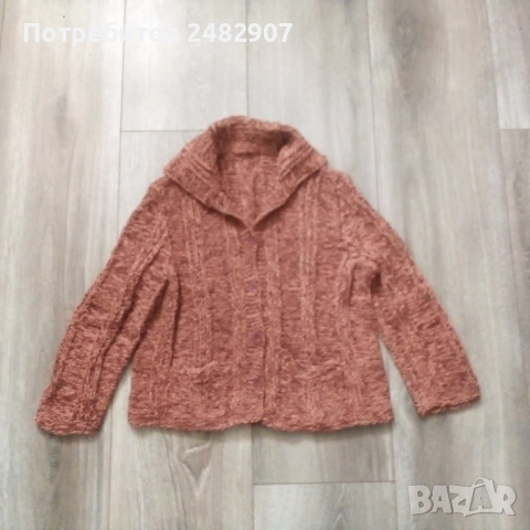 Детска жилетка - ретро  , снимка 3 - Детски пуловери и жилетки - 51967229