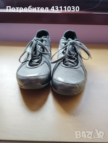 Mаратонки Adidas 40 2/3 номер, снимка 3 - Маратонки - 54280582