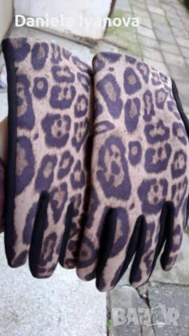 Чисто ново,дебело,топло,дамско,зимно яке + подарък: пролетно-есенно яке,шалове,ръкавици,общо за: 65€, снимка 18 - Якета - 53208895