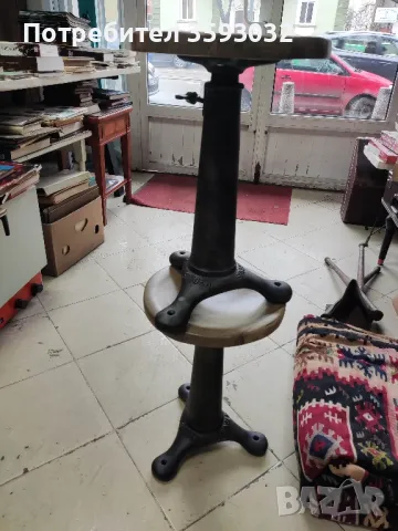 автентична табуретка Singer 