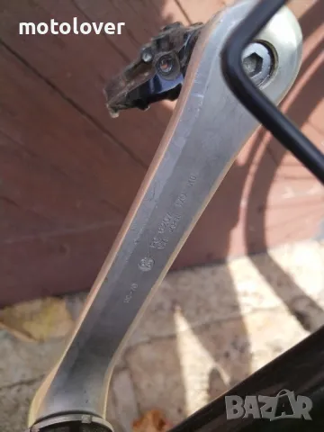 Курбел Shimano 600, снимка 2 - Части за велосипеди - 47719427