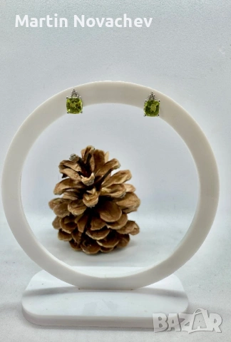 Сребърни обеци с естествен перидот , снимка 2 - Обеци - 53331707