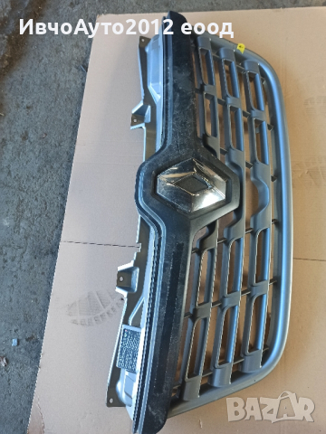 решетка предна оригинална 623102803R Renault master 15-19г, снимка 2 - Части - 44817899