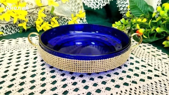 Купа цветно стъкло със златен обков , снимка 2 - Чинии - 54187357