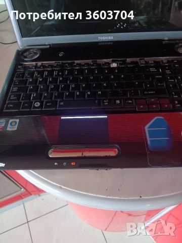 лаптоп Toshiba, снимка 2 - Части за лаптопи - 53970291