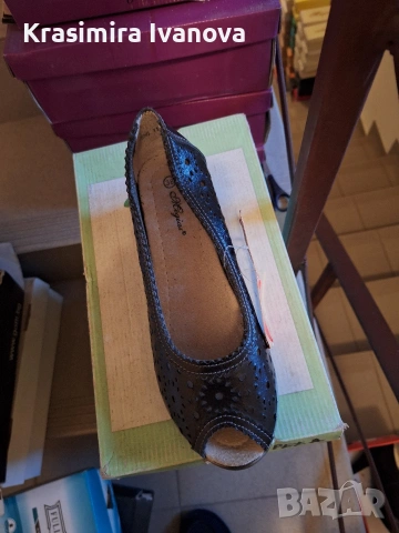 нови обувки Мегияс естествена кожа 