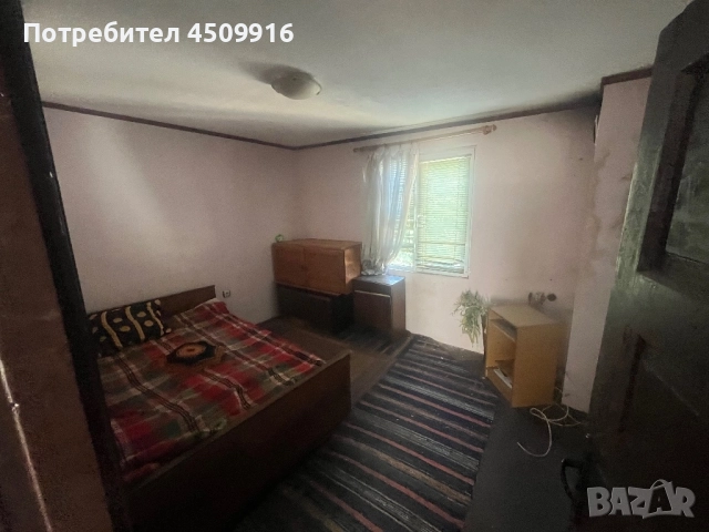 Къща с двор и втора жилищна постройка, снимка 8 - Къщи - 51552904