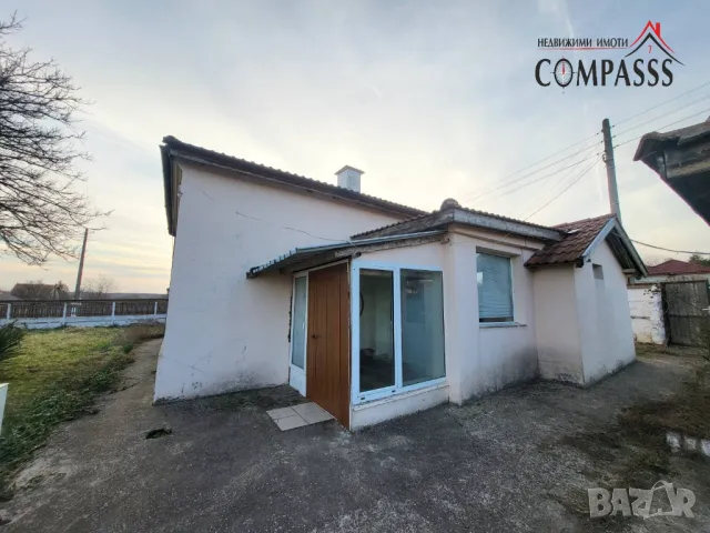 с. Смолница, обл. Добрич, къща с двор – 125000лева!, снимка 4 - Къщи - 49458454