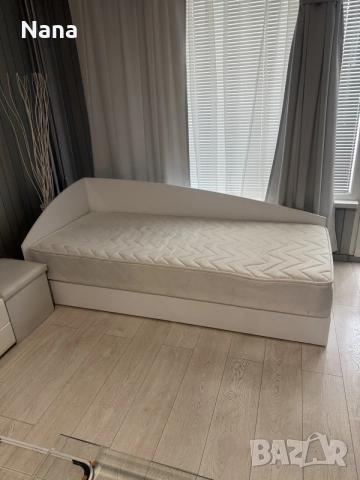 Единично легло с матрак 110€, снимка 2 - Спални и легла - 56544104
