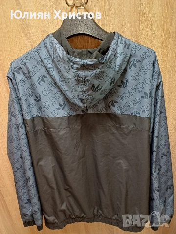 Спортни, снимка 2 - Спортни дрехи, екипи - 54056141