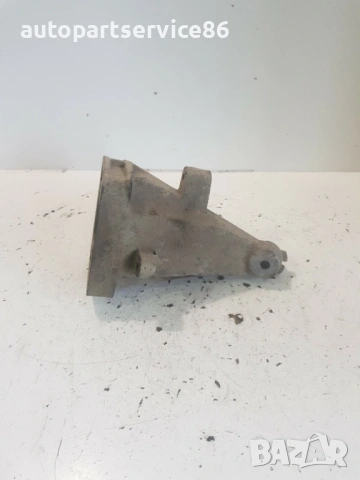 Конзола за монтаж на двигател дясна за Mercedes W906 Sprinter 2.2 CDI (2006-2010) A6462230304