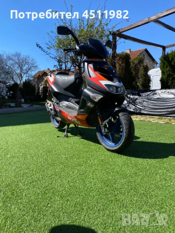 Aprilia sr50 2011г., снимка 2 - Мотоциклети и мототехника - 54304339