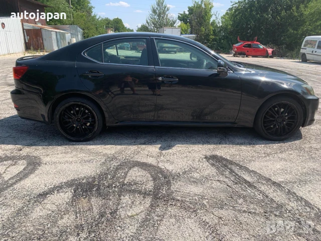 На Части Lexus IS220d 2009г, снимка 3 - Автомобили и джипове - 51338374