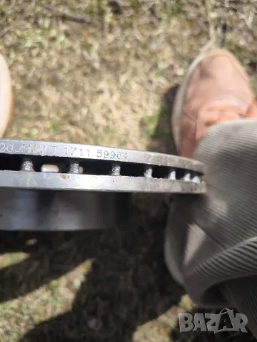 Предни спирачни дискове за БМВ Е46, снимка 3 - Части - 49513613