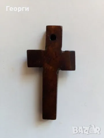 Кръст , снимка 2 - Колиета, медальони, синджири - 49809160