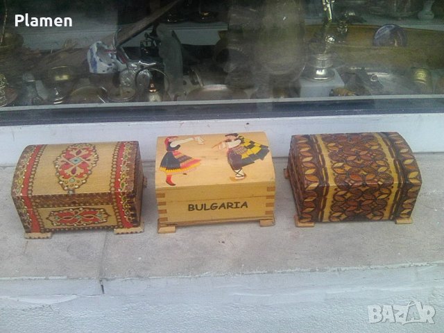 Три български оцветени и пирографирани кутии за бижута тип съндъче, снимка 1 - Други ценни предмети - 37775941
