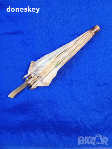 Старинно детско чадърче, снимка 2 - Антикварни и старинни предмети - 44732990