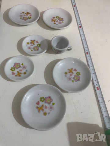 Малки порцеланови чинийки 