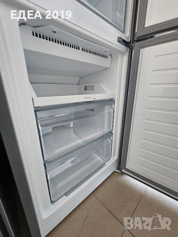 Хладилник с фризер Siemens, снимка 8 - Хладилници - 52738476