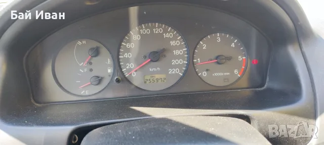 Mazda 323f 2.0 90kc 1998, снимка 6 - Автомобили и джипове - 56102719
