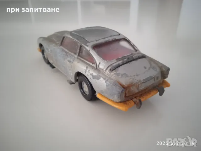 Метална количка Aston Martin DB5 James Bond 007, Corgi, 1:32, снимка 6 - Колекции - 48926285