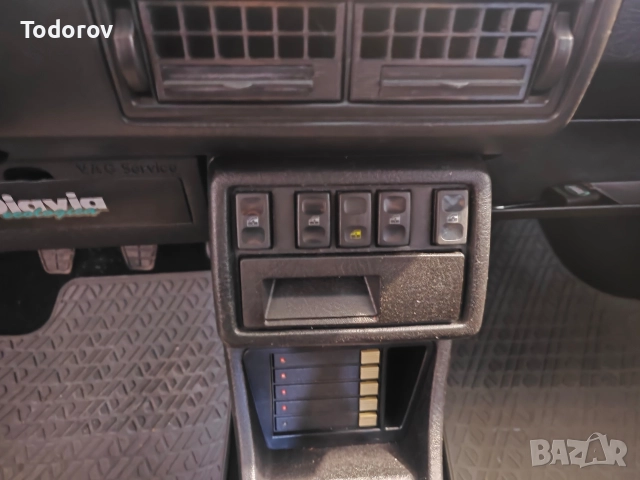 Продавам Golf 2 GTI Климатик , снимка 10 - Автомобили и джипове - 52890606