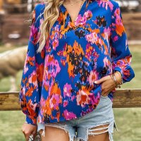 Дамска блуза с флорален принт и V-образно деколте, 4цвята - 023, снимка 18 - Блузи с дълъг ръкав и пуловери - 42038517