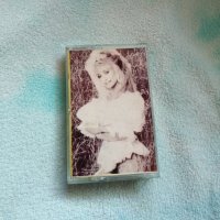 Dolly Parton - Eagle When She Flies, снимка 1 - Аудио касети - 42499269