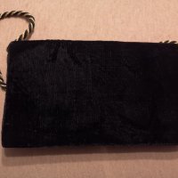 Нова малка дамска чанта за ръка портфейл черна велурена със златно, снимка 2 - Чанти - 37751153
