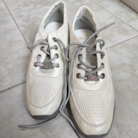 Спортни обувки, снимка 3 - Дамски ежедневни обувки - 35187990