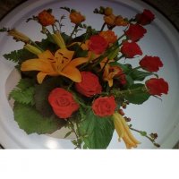 Метална кутия-букет от рози, снимка 1 - Колекции - 33689821