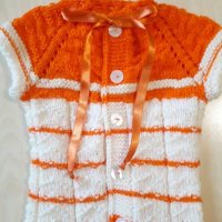 Бебешко елече - ръчно плетиво р-р 62 , снимка 1 - Бебешки якета и елеци - 30377467