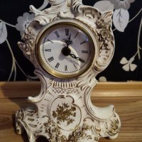 Порцеланов старинен часовник с съвременен механизъм, снимка 4 - Антикварни и старинни предмети - 34154295