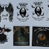 Stickers/Лепенки ''ЧЕТВЪРТОТО КРИЛО/Fourth Wing'' - Цитати и емблеми, снимка 4 - Други - 44701716