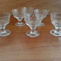 Ретро кристални чаши , снимка 1 - Антикварни и старинни предмети - 31236387