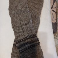 Ръчно плетени чорапи размер 43 от вълна, снимка 2 - Мъжки чорапи - 39363785