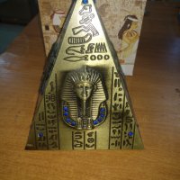 Метална касичка-пирамида,с египетски мотиви12\10см, снимка 2 - Аксесоари и консумативи - 42607805