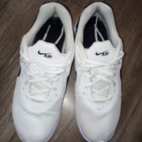 Дамски спортни обувки Nike AIR, снимка 2 - Маратонки - 42186274