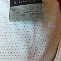Тениска Nike, снимка 4 - Детски тениски и потници - 29941857