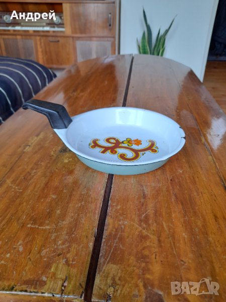 Стар емайлиран омлетен тиган,тиганче #4, снимка 1