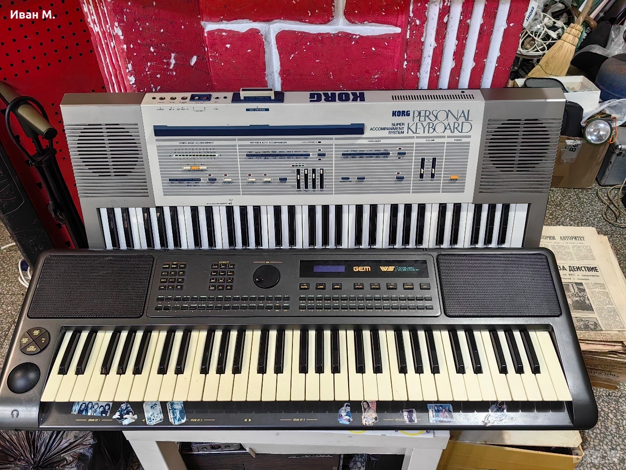 два синтезатора GEM и KORG , снимка 1