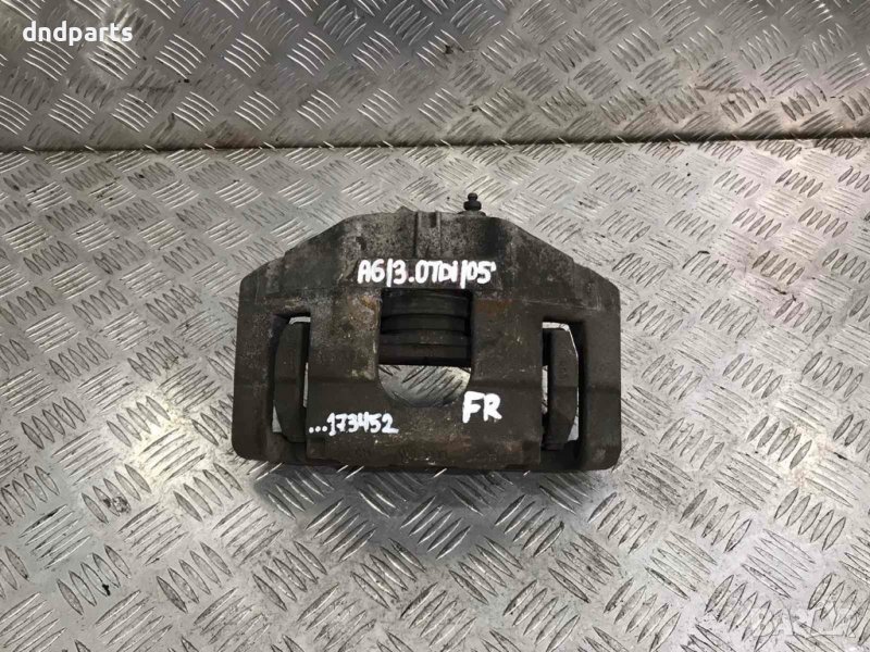 Преден десен спирачен апарат Audi A6,3.0TDI,2005г., снимка 1