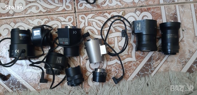 Продава камери и обективи, снимка 1