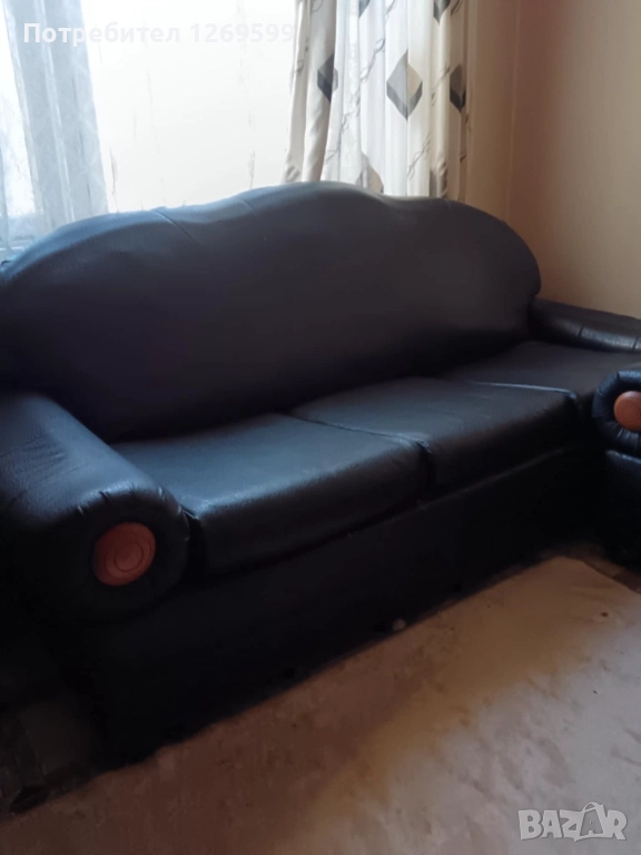 Диван, еко кожа в идеално състояние , снимка 1